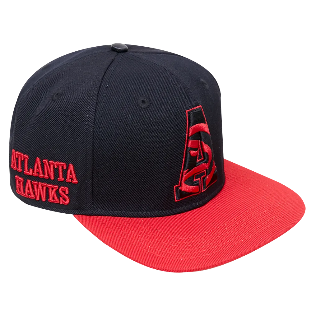 ATLANTA HAWKS MULTI LOGO WOOL SNAPBACK HAT (BLACK/RED)