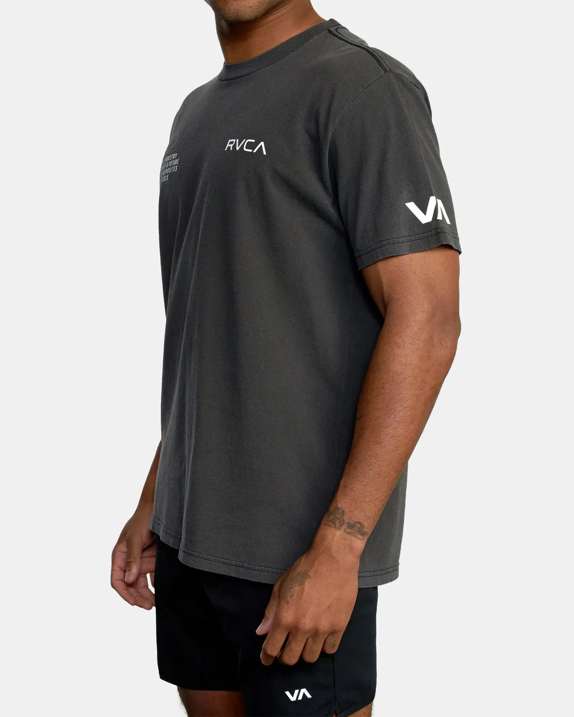 Big Pin Workout Shirt - Black