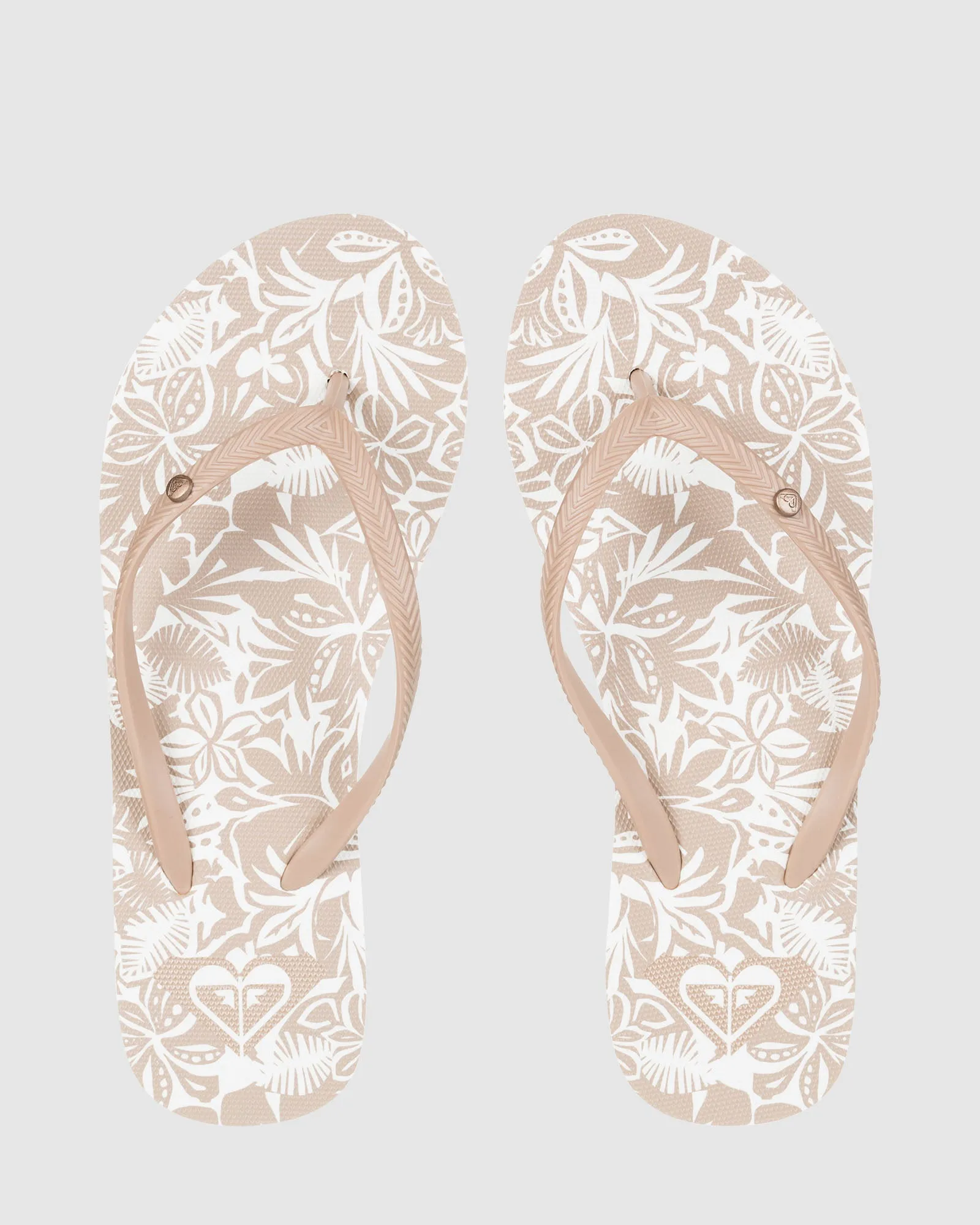 Stylish Womens Bermuda Sandals for Summer Beach Outfits