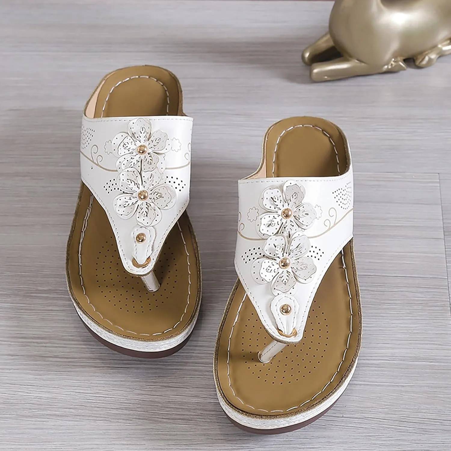 Womens Flip Flops Ladies Yoga Mat Comfortable Walking Thong Sandals Summer Beach Walking Wedge Slip On Slippers for Plantar Fasciitis Indoor Outdoor